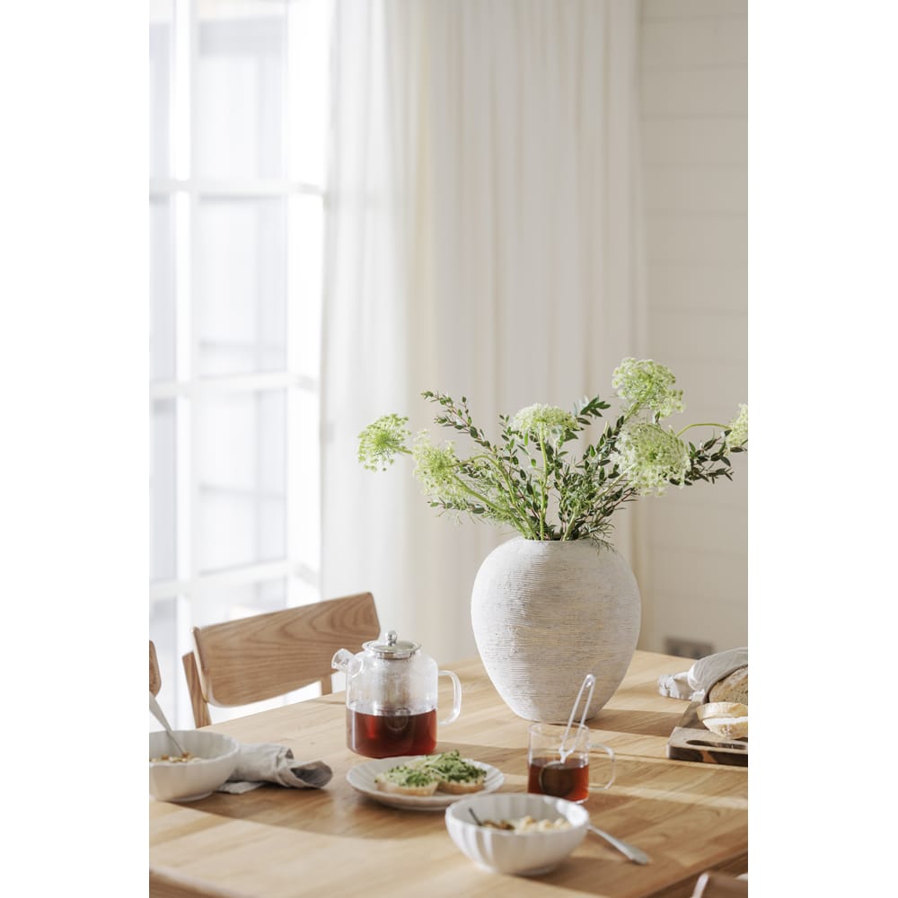 113018-113722_b_mb__Ami_chair_oak_grey_Filippa_dining_table_oak_(2) 113018-113722_b_mb__Ami_chair_oak_grey_Filippa_dining_table_oak_(2)