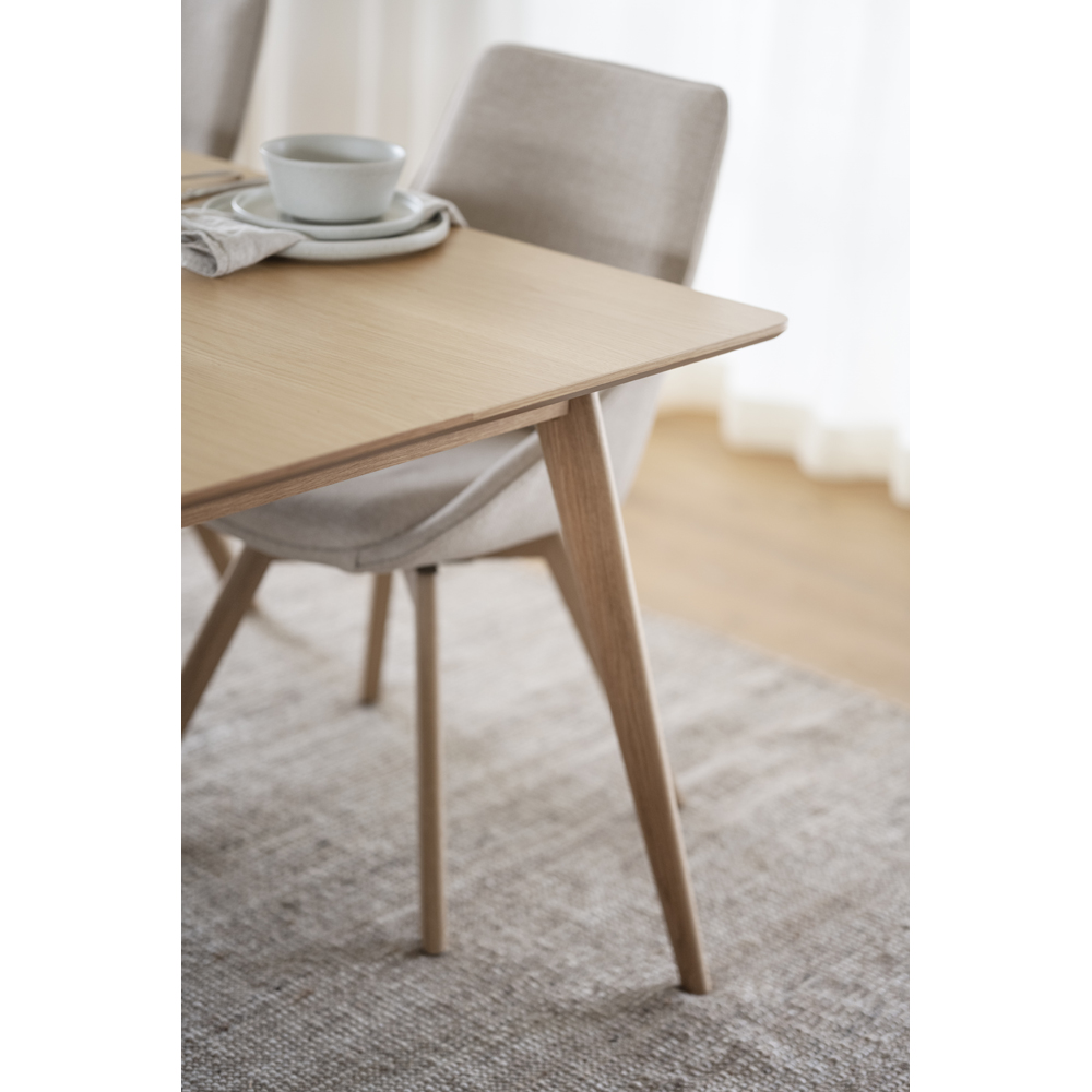 117860-119200_b_mb_Alison_chair_beige_oak_Yumi_dining_table_oak_(4)