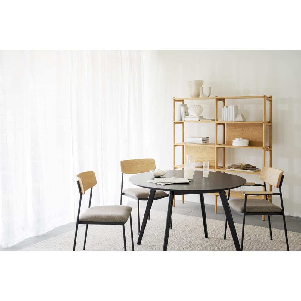 52212-123072-123082-123095_b_mb_MAYMONT_chair_is_stackable_Yumi_table_03 52212-123072-123082-123095_b_mb_MAYMONT_chair_is_stackable_Yumi_table_03