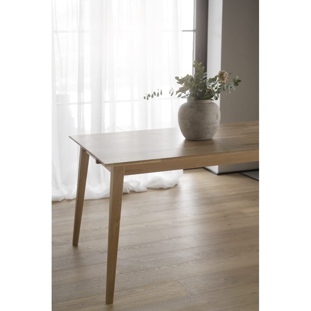 FILIPPA_DINING_TABLE_-_113720_03 FILIPPA_DINING_TABLE_-_113720_03