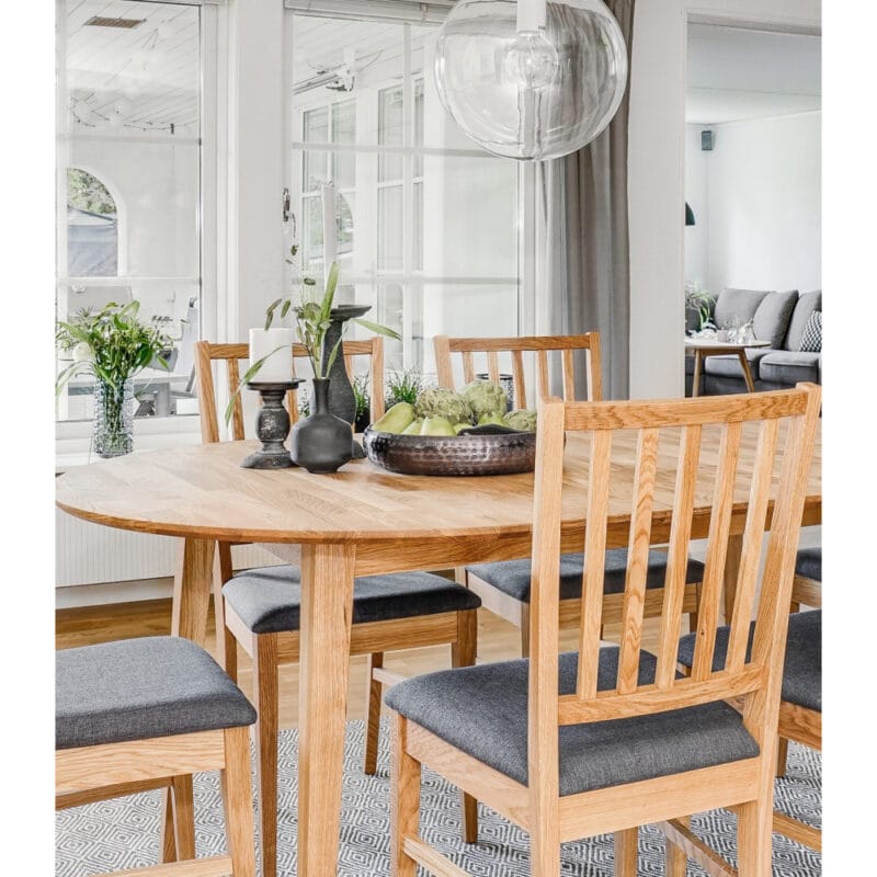 Filippa_miljö_ek__Filippa_stol_EXP_DETALJ_(Large) Filippa_miljö_ek__Filippa_stol_EXP_DETALJ_(Large)