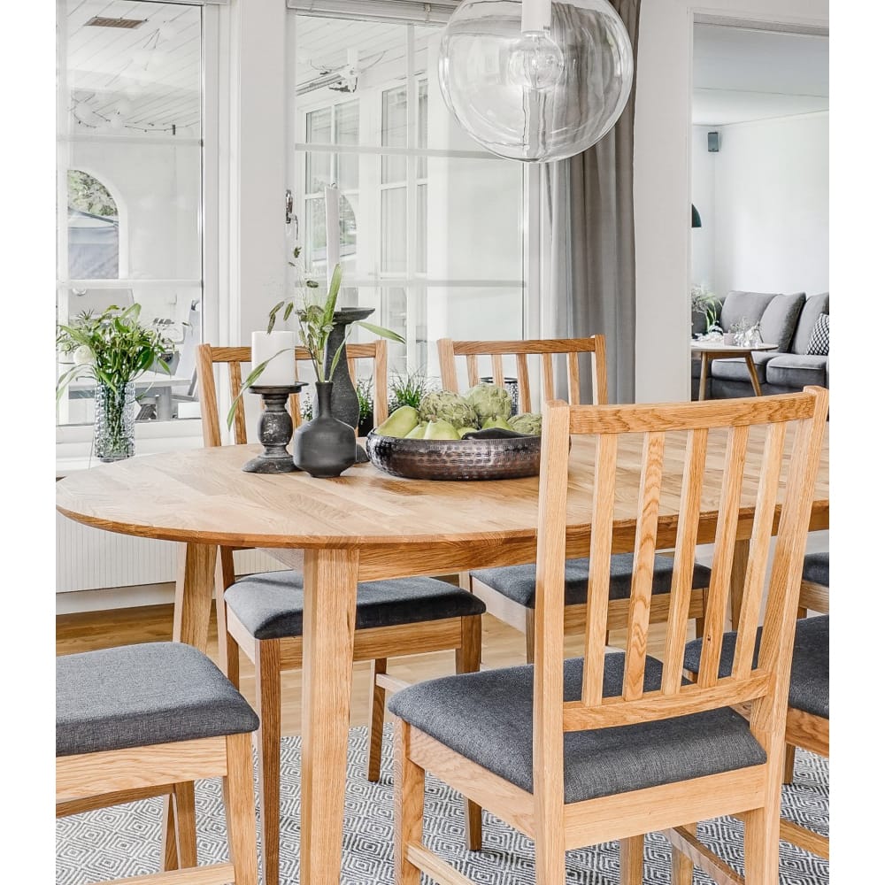 Filippa_miljö_ek__Filippa_stol_EXP_DETALJ_(Large) Filippa_miljö_ek__Filippa_stol_EXP_DETALJ_(Large)