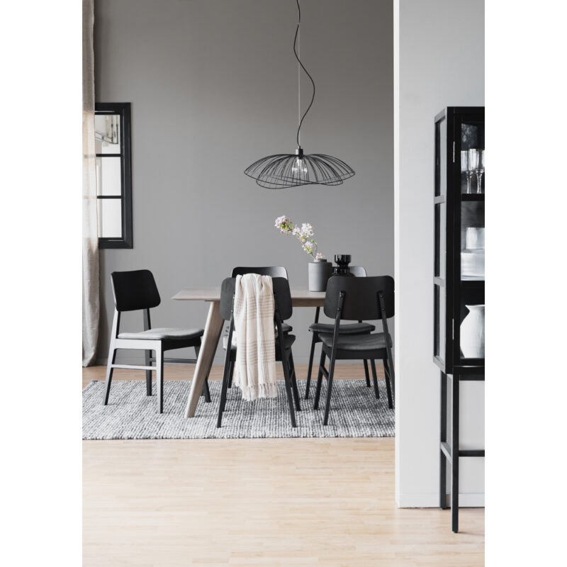 Franklin_matbord_-_118865_Nagano_stol_-_119432_Marshall_Vitrin_-_119080_06 Franklin_matbord_-_118865_Nagano_stol_-_119432_Marshall_Vitrin_-_119080_06