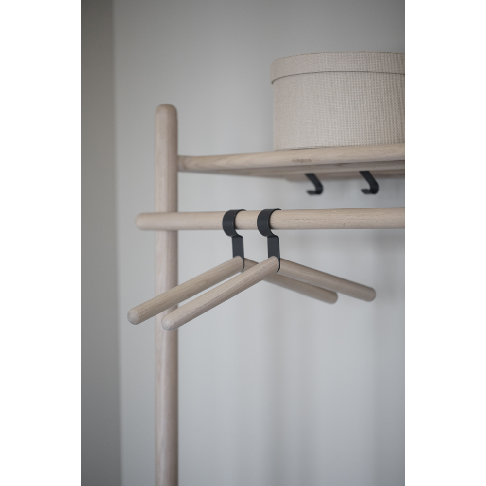 Milford_Chlothes_hanger_-_119525_Milford_-_119527_Milford_mirror_-_119524_07