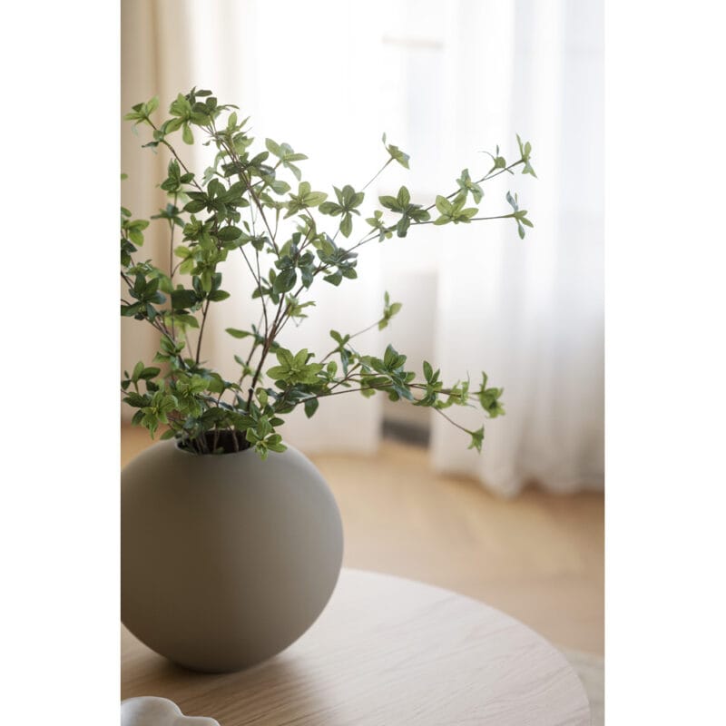 Yumi_coffee_table_-_119205_Willard_sofa_02 Yumi_coffee_table_-_119205_Willard_sofa_02