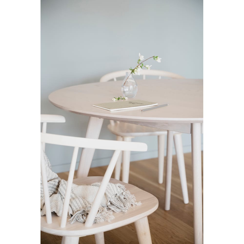 Yumi_matbord_-_119223_Carmen_stol_-_106232_05 Yumi_matbord_-_119223_Carmen_stol_-_106232_05