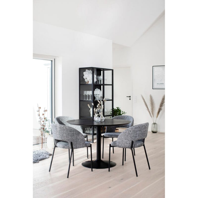 0003Miles svart med Gap gra tyg miljo 0003Miles svart med Gap gra tyg miljo