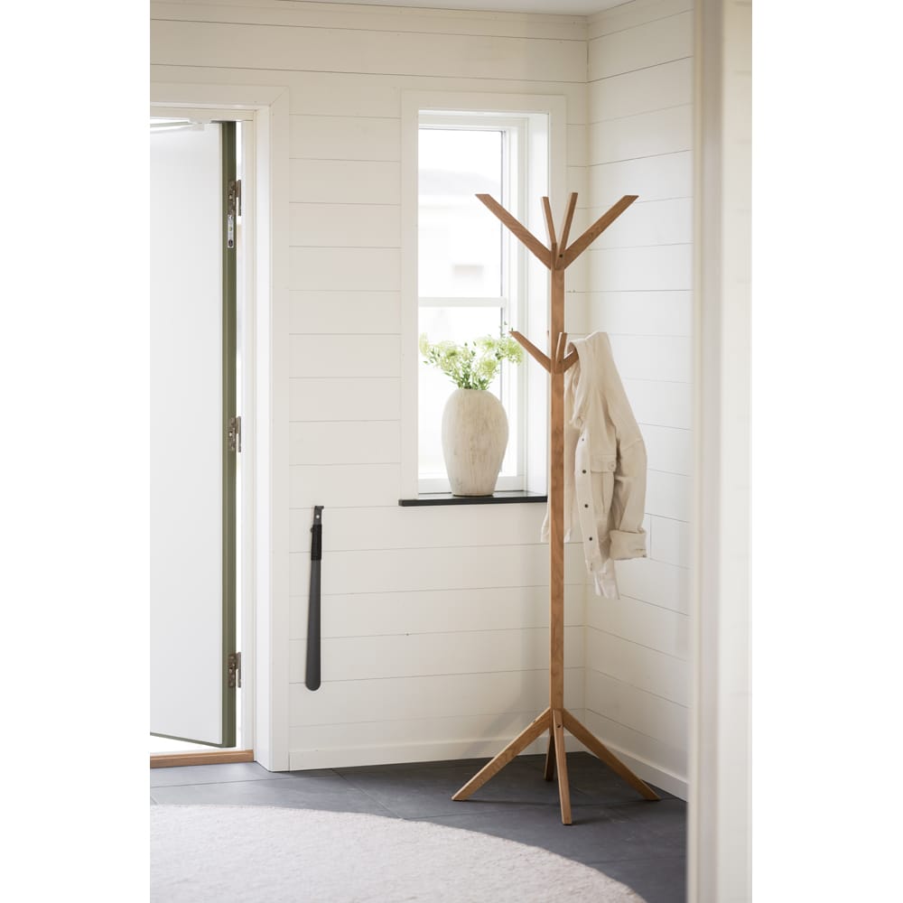 103634_b_mb_Confetti_clothes_hanger_oak_(2) 103634_b_mb_Confetti_clothes_hanger_oak_(2)