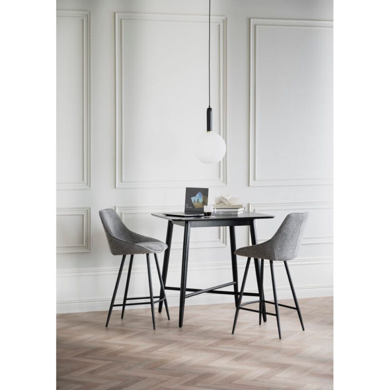 Lotta_bar_table_-_110710_Sierra_-_110478_02 Lotta_bar_table_-_110710_Sierra_-_110478_02