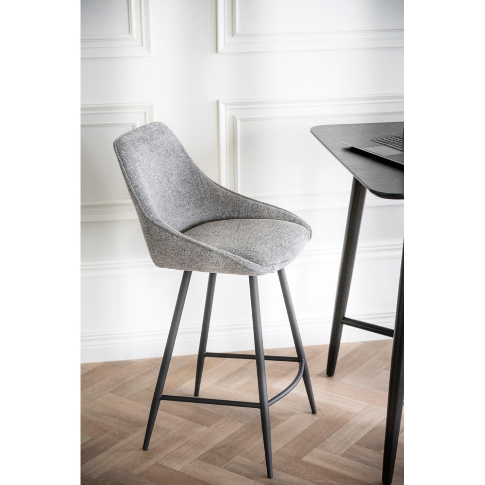 Lotta_bar_table_-_110710_Sierra_-_110478_07 Lotta_bar_table_-_110710_Sierra_-_110478_07