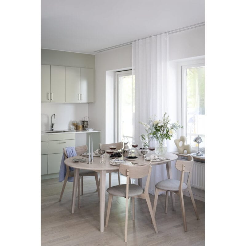 117629-113019_b_mb_Filippa_dining_table_whitewash_Ami_chair_whitewash_grey_(6) 117629-113019_b_mb_Filippa_dining_table_whitewash_Ami_chair_whitewash_grey_(6)