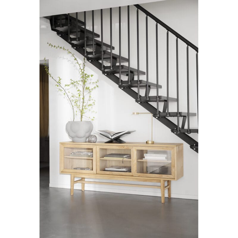 Hazelton_sideboard_-_121150_01 Hazelton_sideboard_-_121150_01