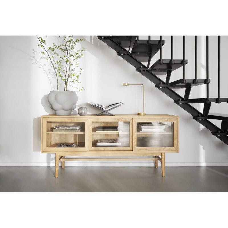 Hazelton_sideboard_-_121150_02 Hazelton_sideboard_-_121150_02