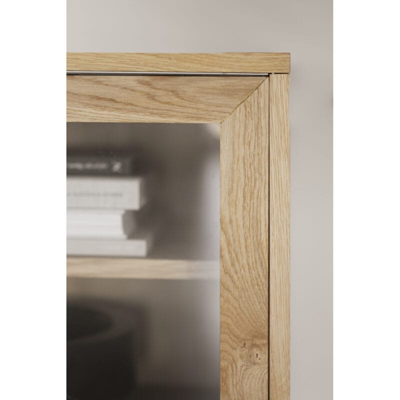 Hazelton_sideboard_-_121150_08 Hazelton_sideboard_-_121150_08