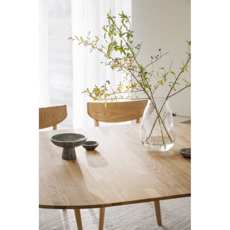 113799-113798_b_mb_FILIPPA_dining_table_round_120_in_oiled_oak__45_cm_insert_01 113799-113798_b_mb_FILIPPA_dining_table_round_120_in_oiled_oak__45_cm_insert_01