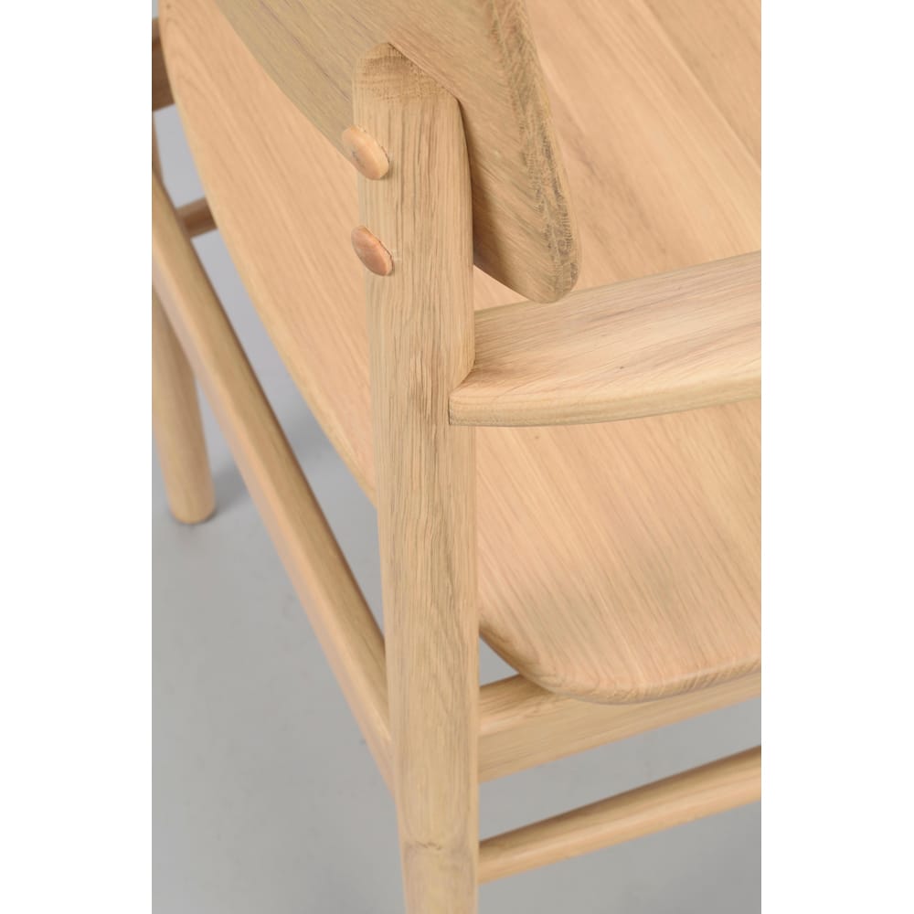 123024_det1_Maidstone_armchair_oak 123024_det1_Maidstone_armchair_oak