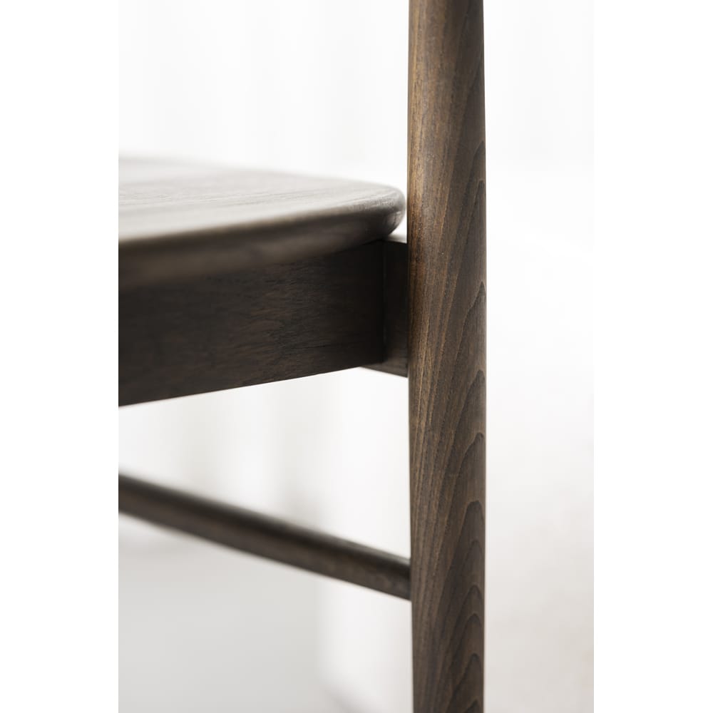 123025_b_mb_e_MAIDSTONE_chair_in_solid_brown_oak_14 123025_b_mb_e_MAIDSTONE_chair_in_solid_brown_oak_14