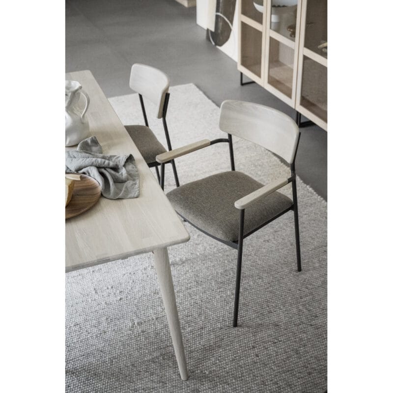 123083_b_mb_MAYMONT_chair_is_stackable_01 123083_b_mb_MAYMONT_chair_is_stackable_01