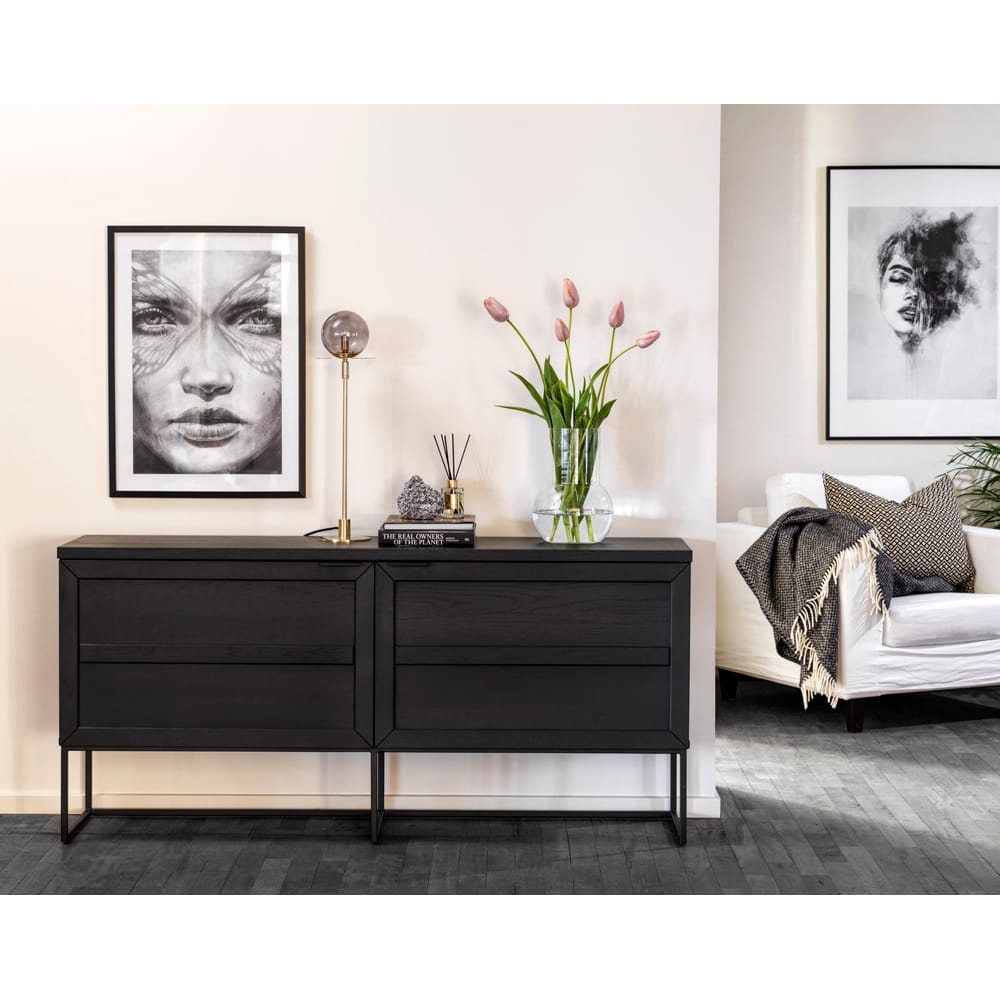 Everett_sideboard_i_miljö_(hörn)_2_RETra Everett_sideboard_i_miljö_(hörn)_2_RETra