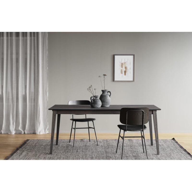 Filippa_Matbord_-_113727_Brent_stol_-_118982_08 Filippa_Matbord_-_113727_Brent_stol_-_118982_08