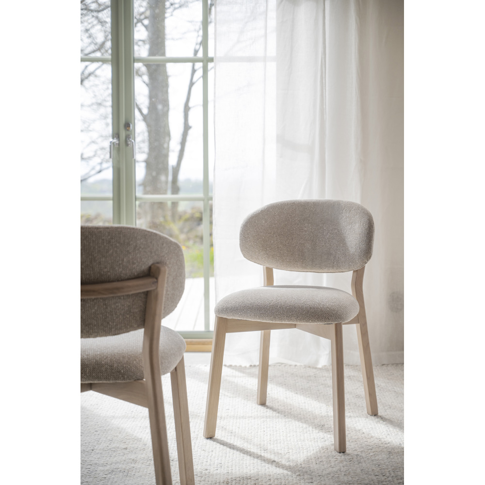 120176_b_mb_Patterson_chair_beige_ww_02
