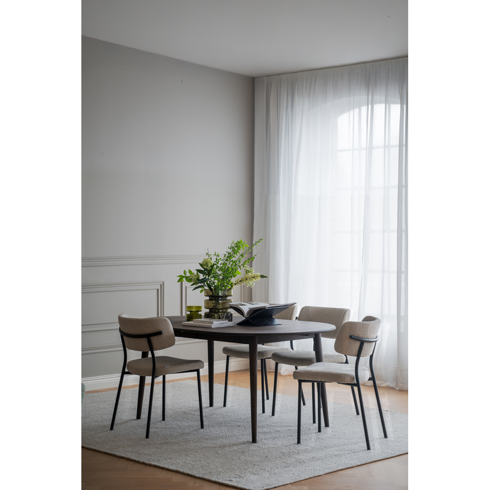 121205-128130_b_mb_Tyler_dining_table_brown_Herbster_chair_beige_01 121205-128130_b_mb_Tyler_dining_table_brown_Herbster_chair_beige_01