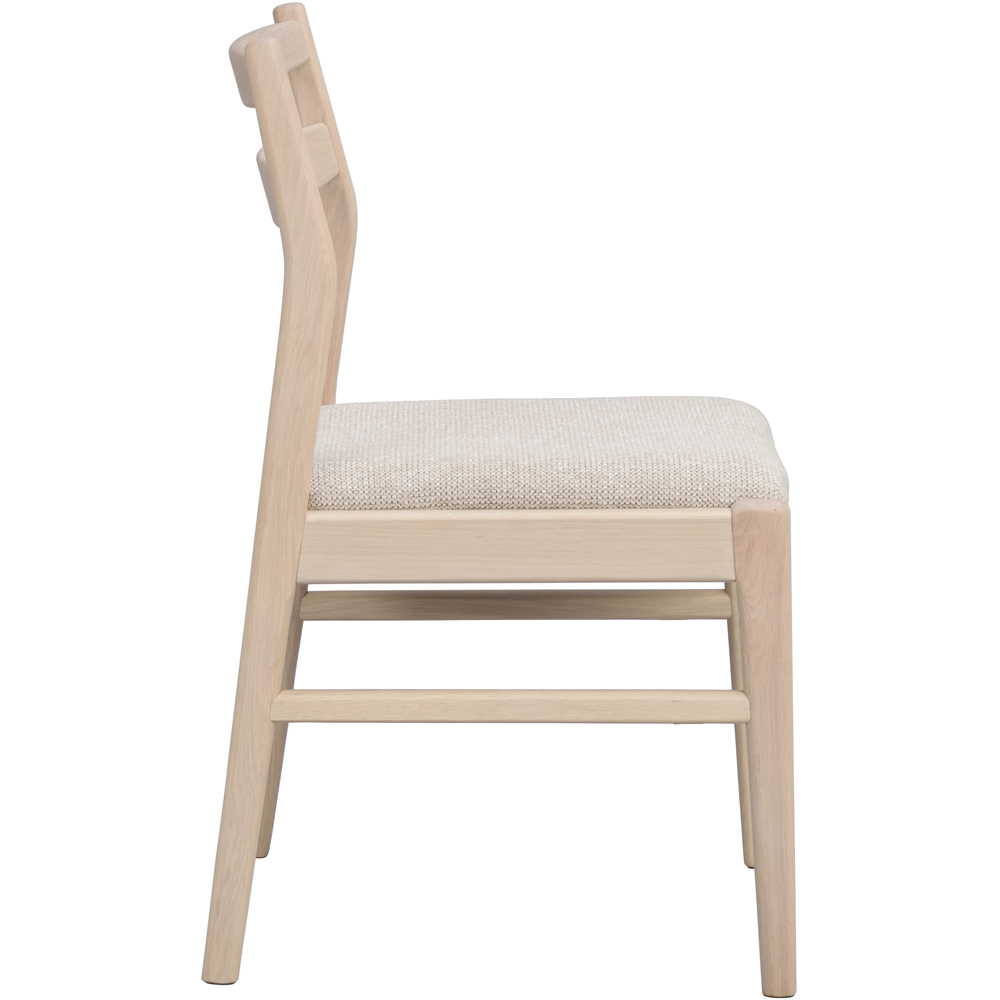 123506_b_sb_c_Kerwin_chair_whitepigm._beige