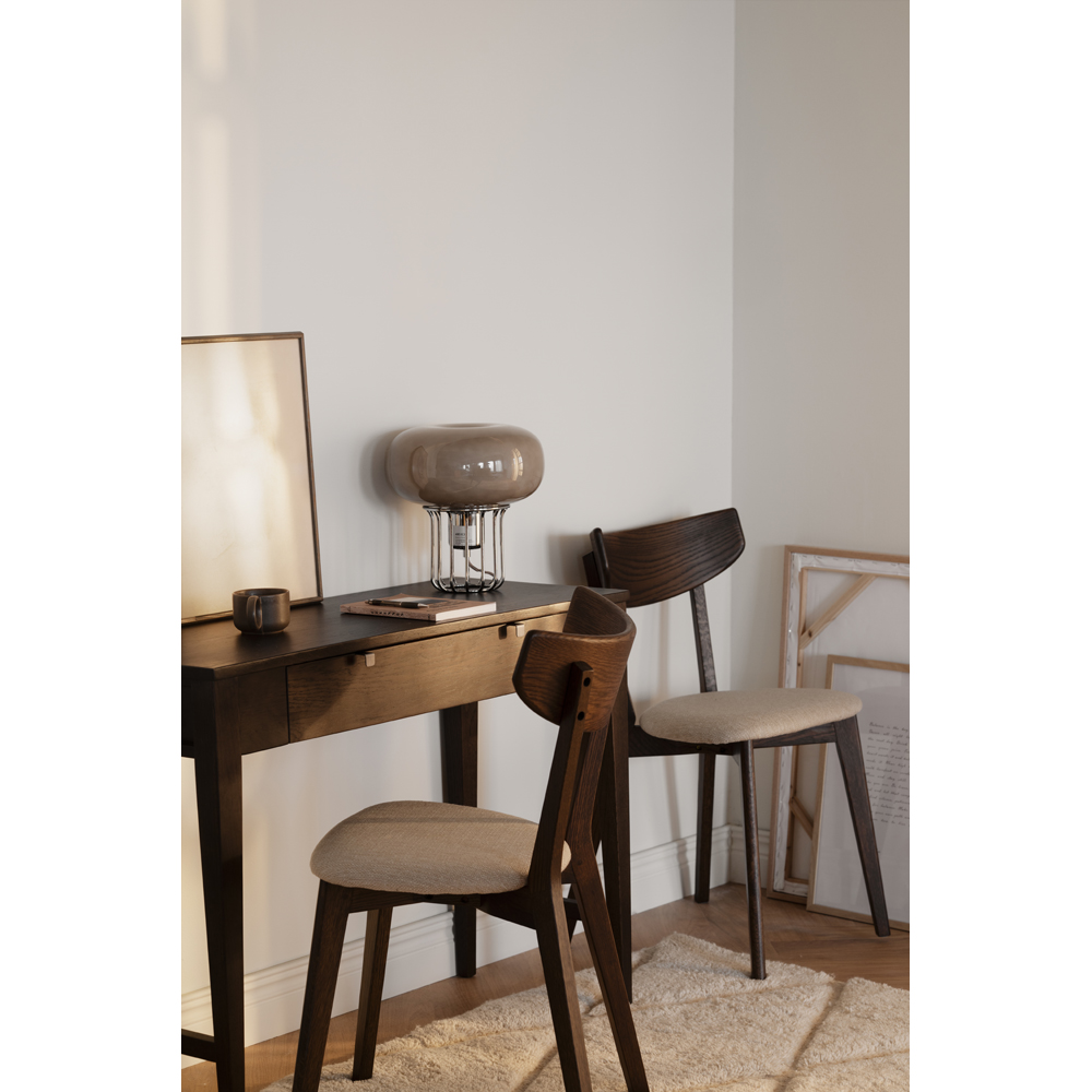 113033-134358_b_mb_Ami_chair_brown_Confetti_console_table_brown_01