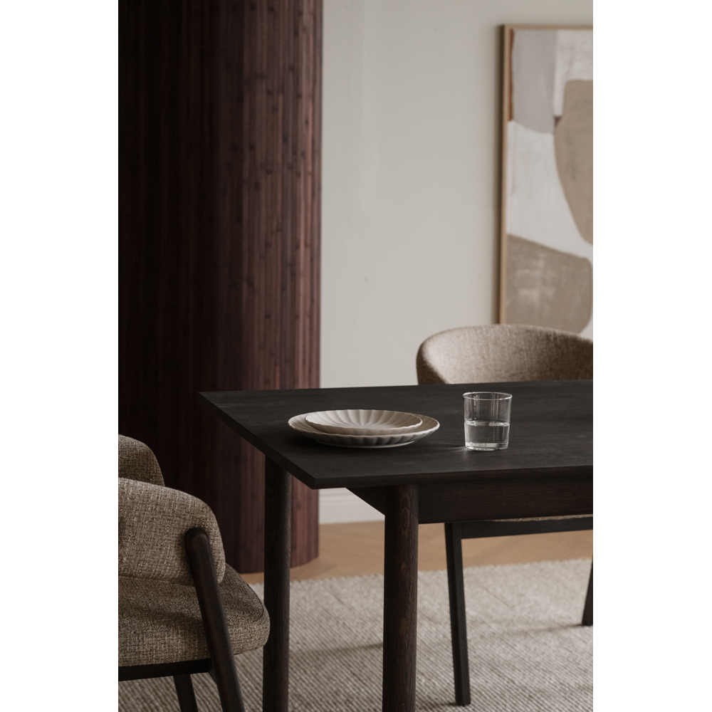 128060_b_mb__Derrymore_dining_table_brown03