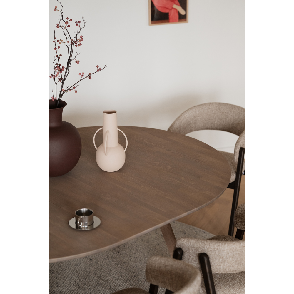 128183_b_mb_Clapperton_dining_table_sand_01