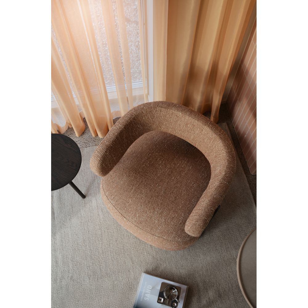 151518_b_mb_Jenison_loungechair_amber_brown_01